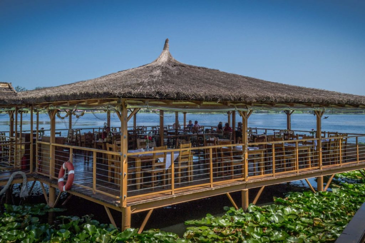 Hotel Insula terasa.jpg