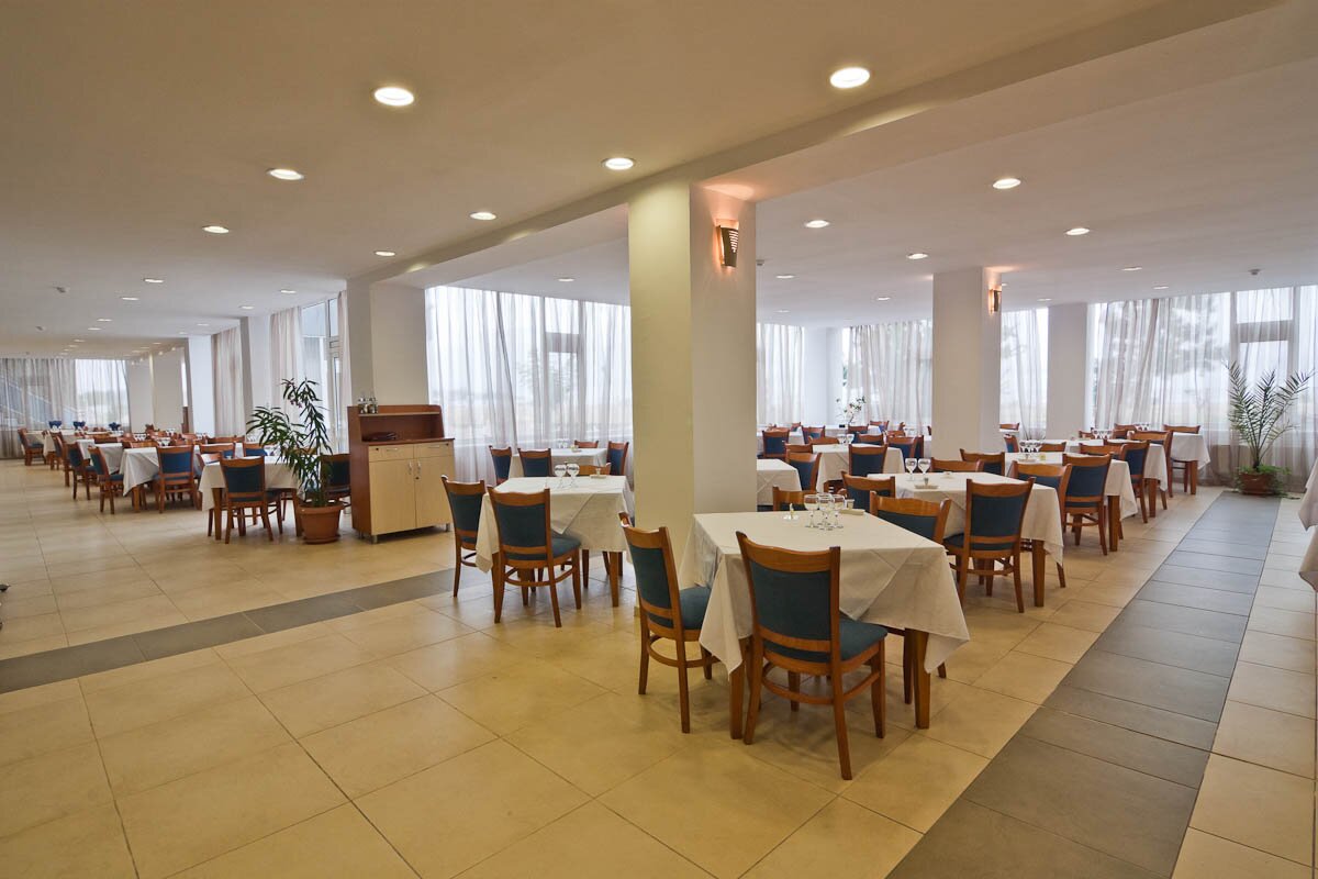 Hotel Sirena restoran.jpg