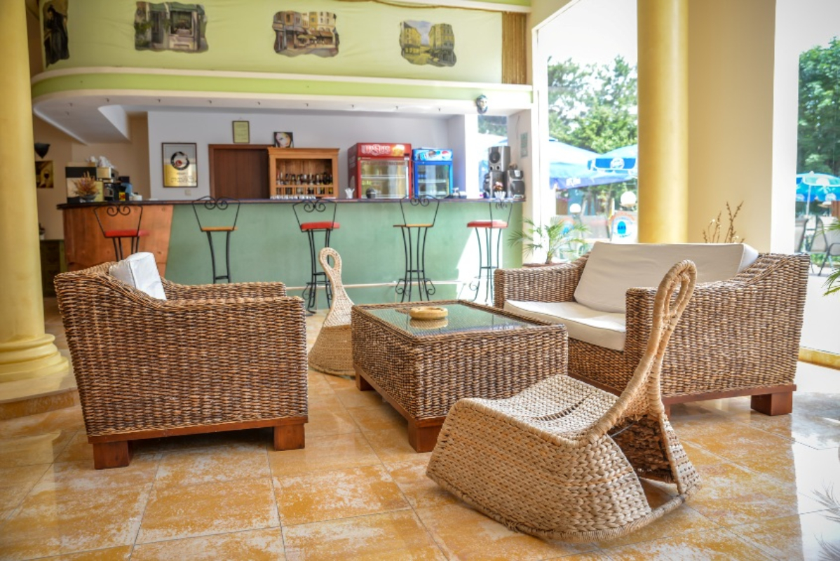 Hotel Majestic Olimp bar.jpg