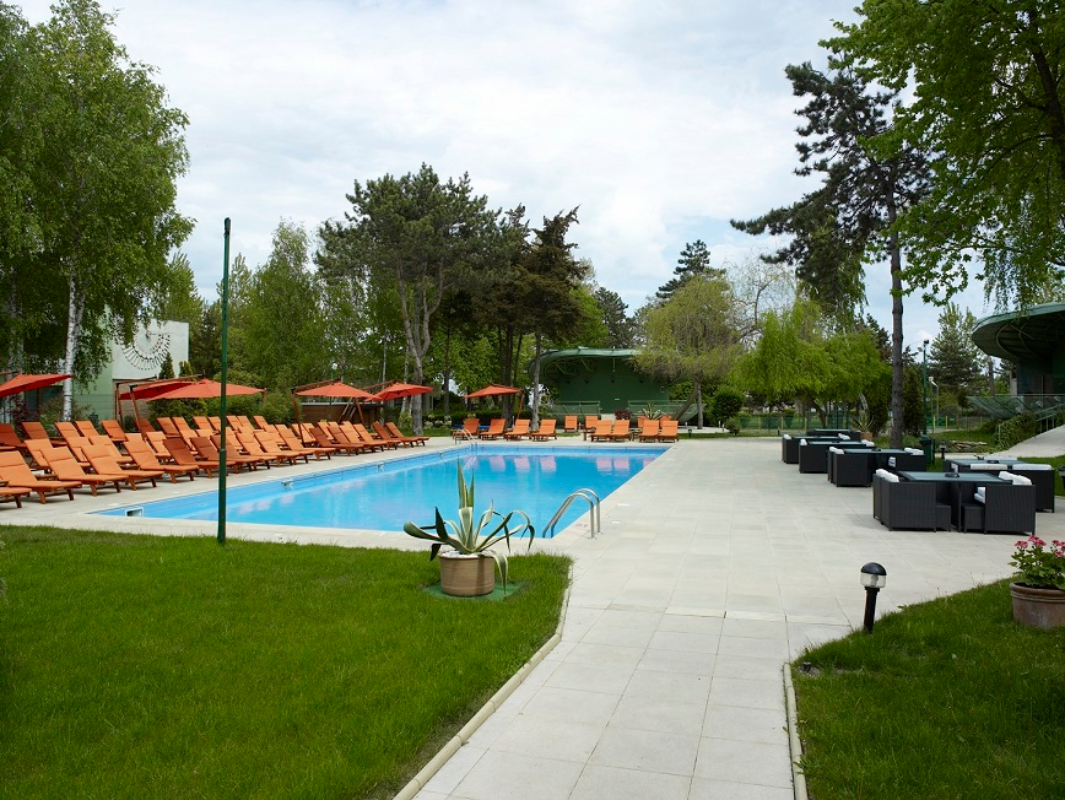 Cocor Spa hotel bazen.jpg