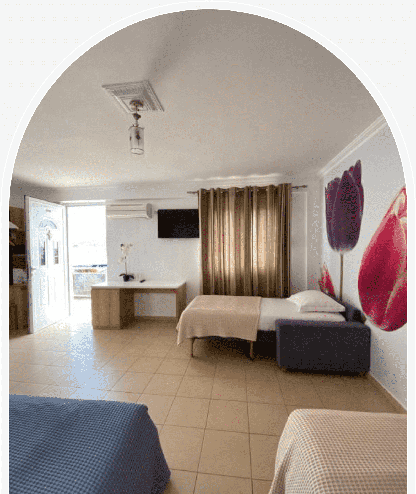Nertili Hotel-Cetvorokrevetna soba.png