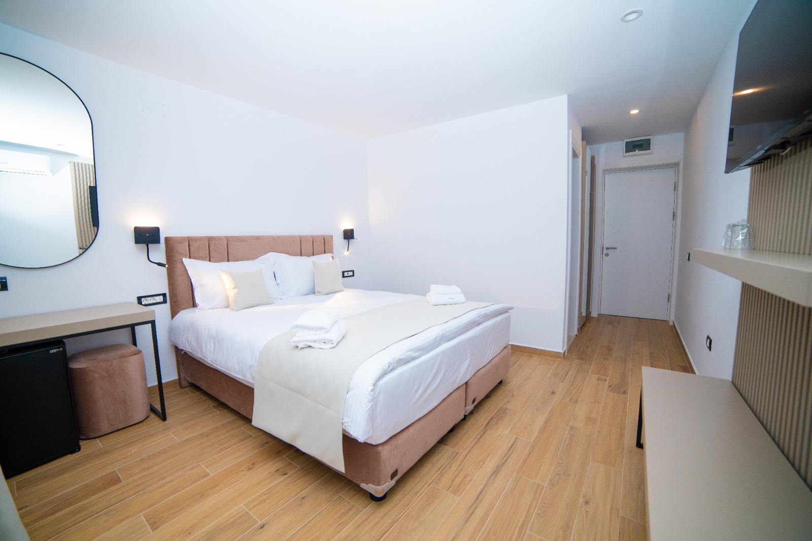 Hotel Corina izgled deluxe sobe.jpg