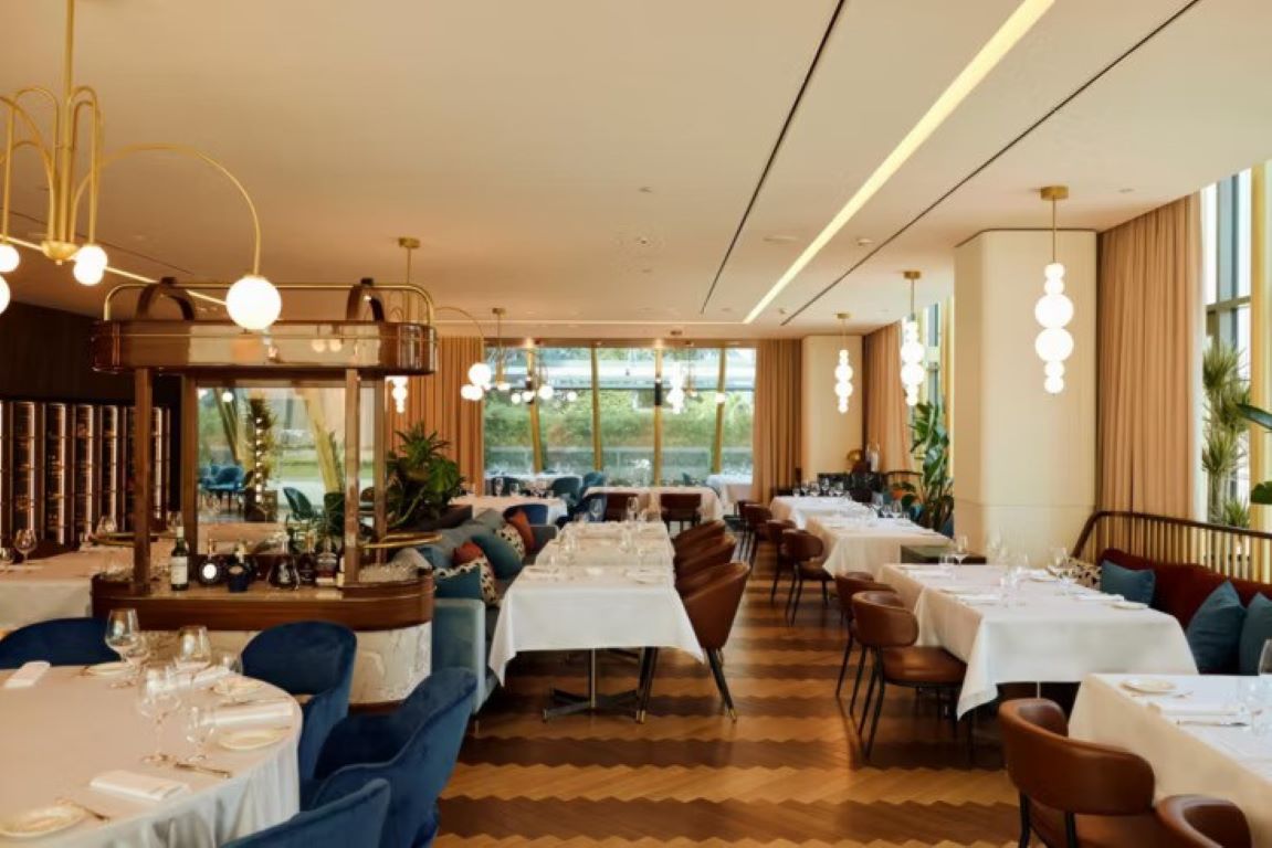 Crowne Plaza Belgrade-Restoran.jpg
