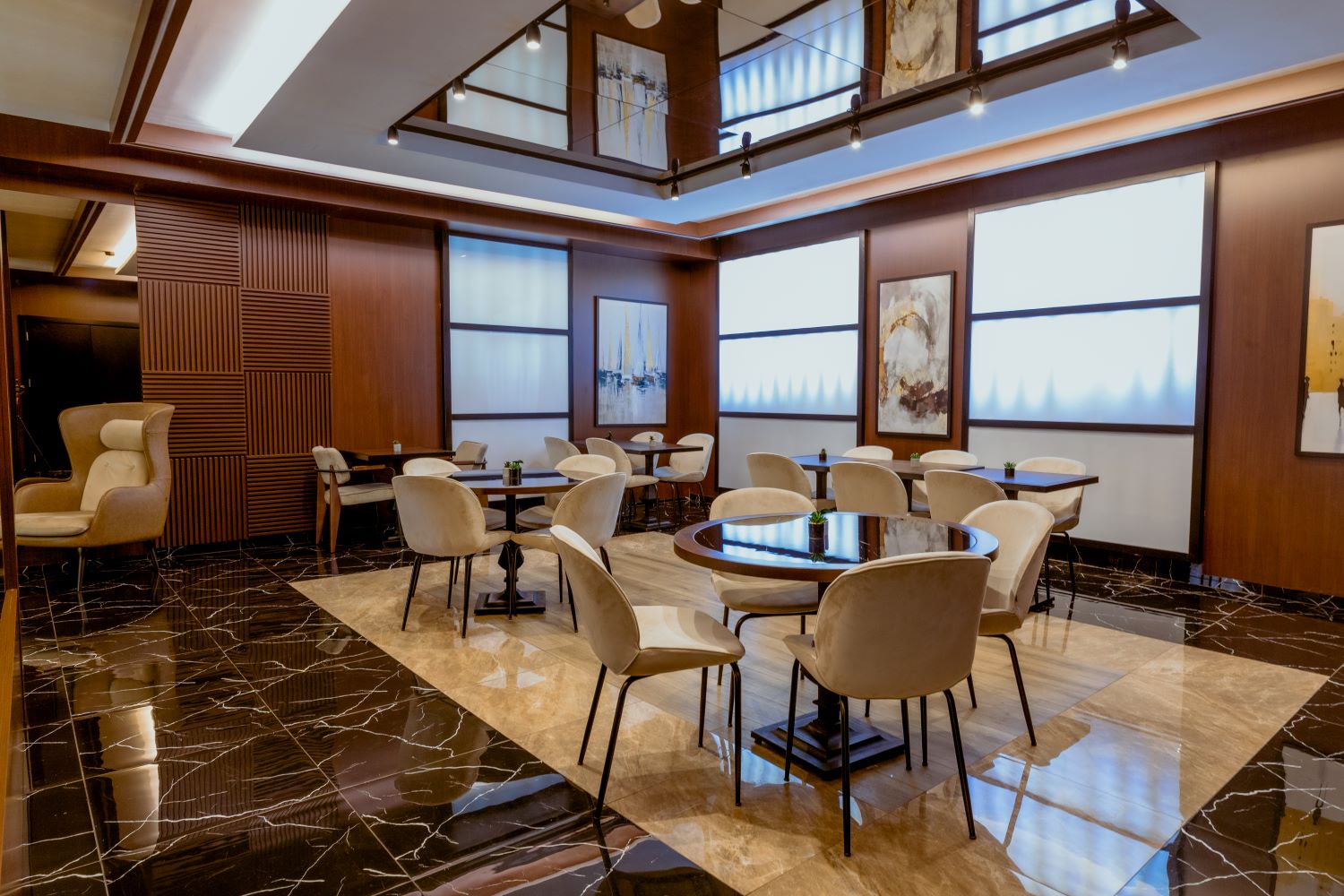 Nobel Hotel-Bar.jpg