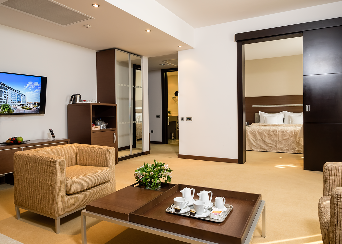 IN hotel Belgrade junior apartman.png