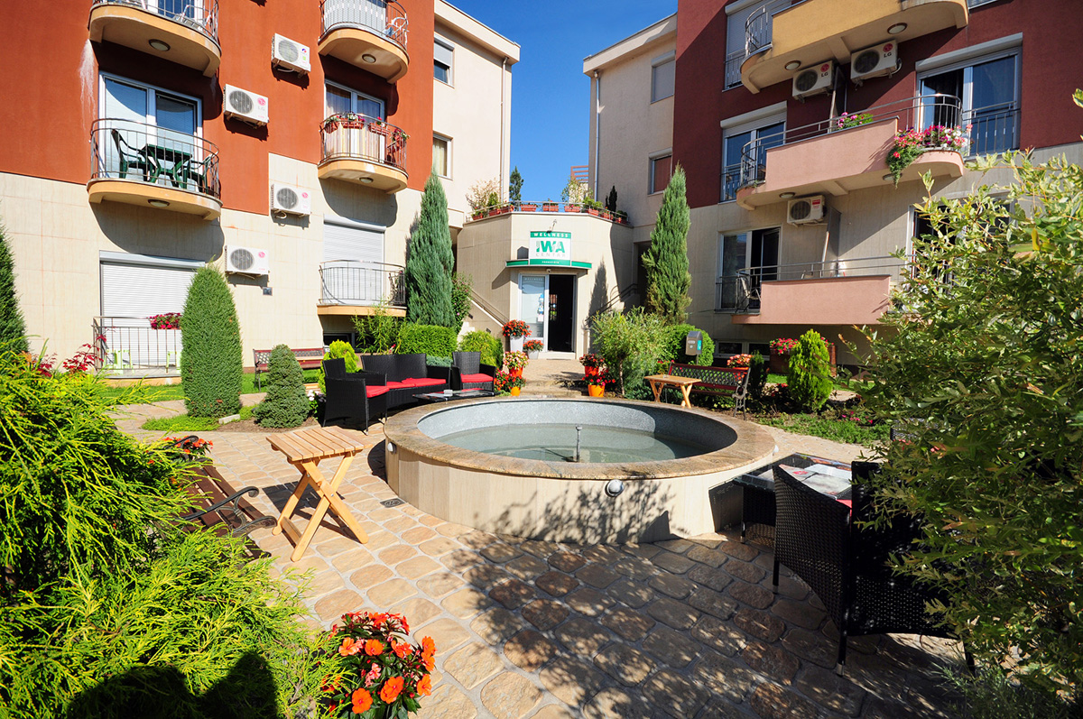 Apartments Iwa Centar.jpg