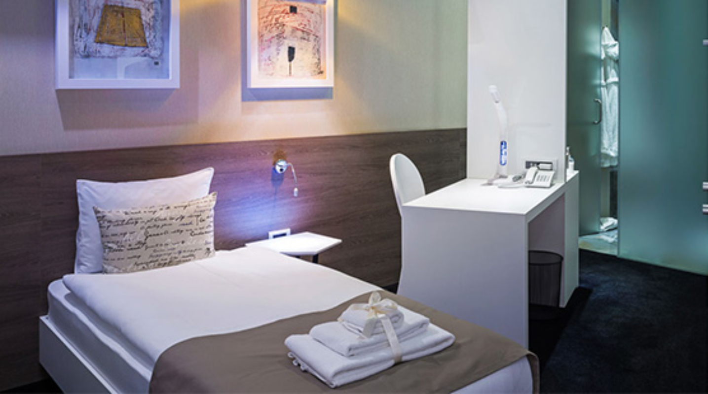 Eter hotel jednokrevetna soba.jpg