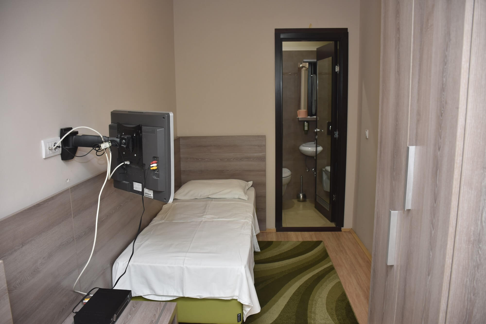 Hotel Zenit jednokrevetna soba.jpg