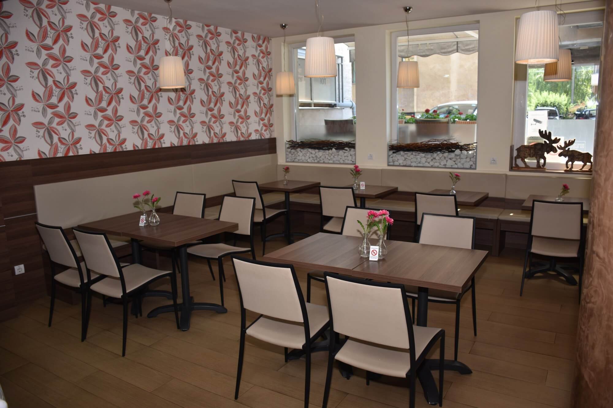 Hotel Zenit restoran.jpg