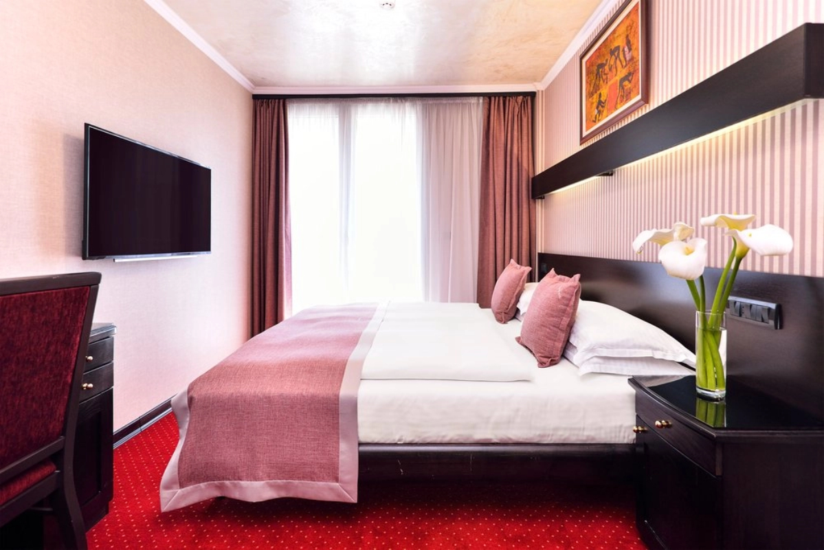 Prezident hotel deluxe soba.jpg