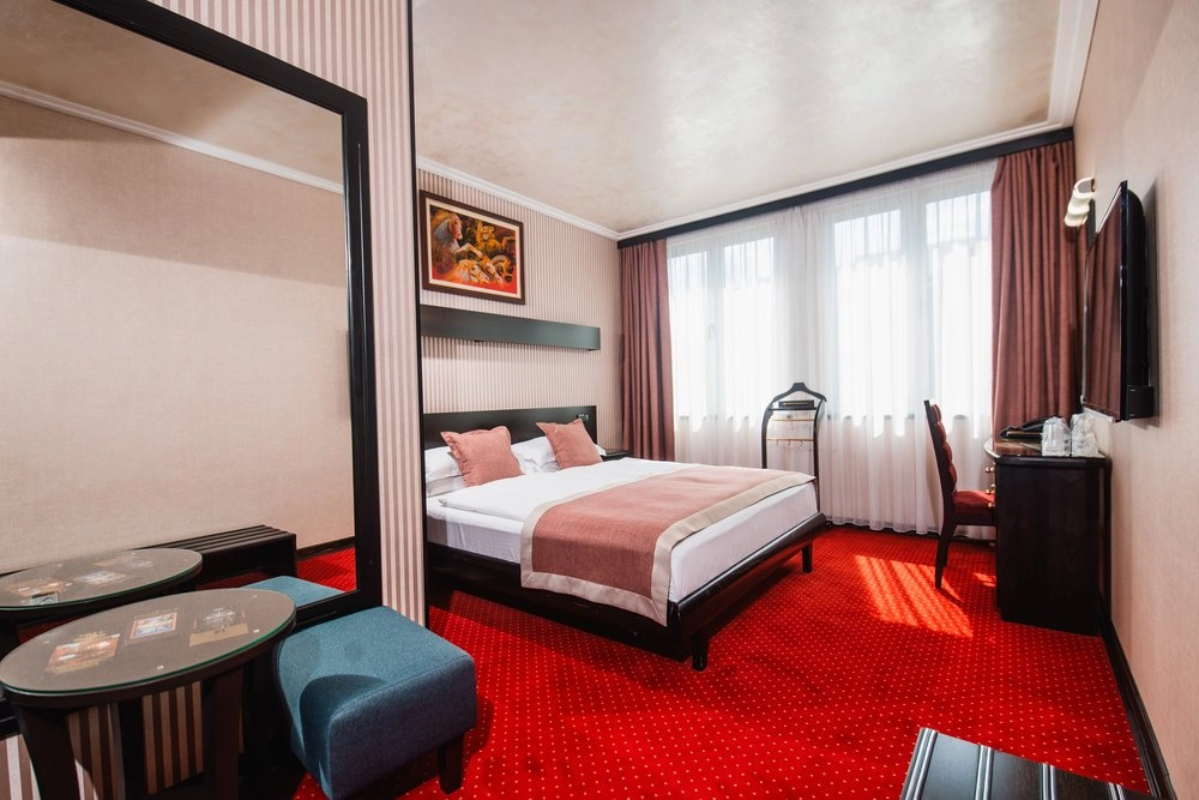 Prezident hotel dvokrevetna soba.jpg