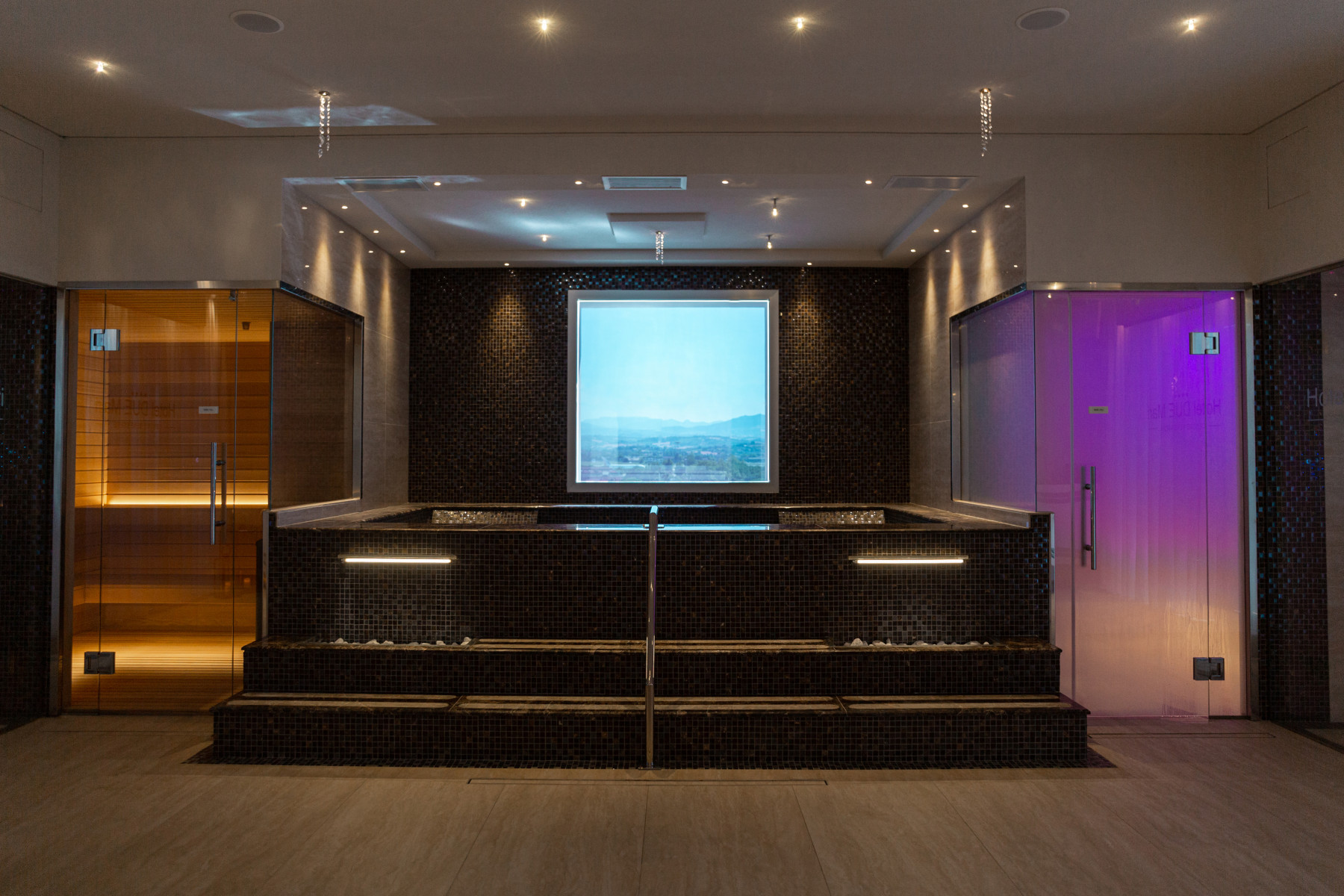 Due Mari Hotel-Spa centar.jpg