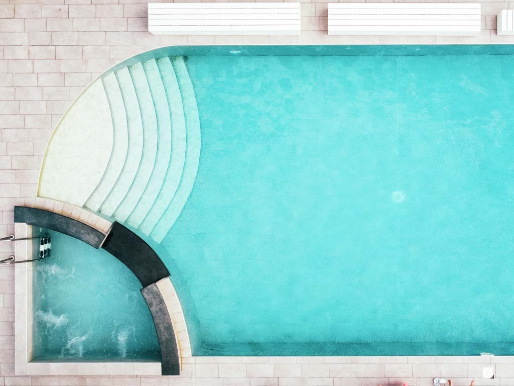 Ferretti Beach Hotel-Bazen.jpg