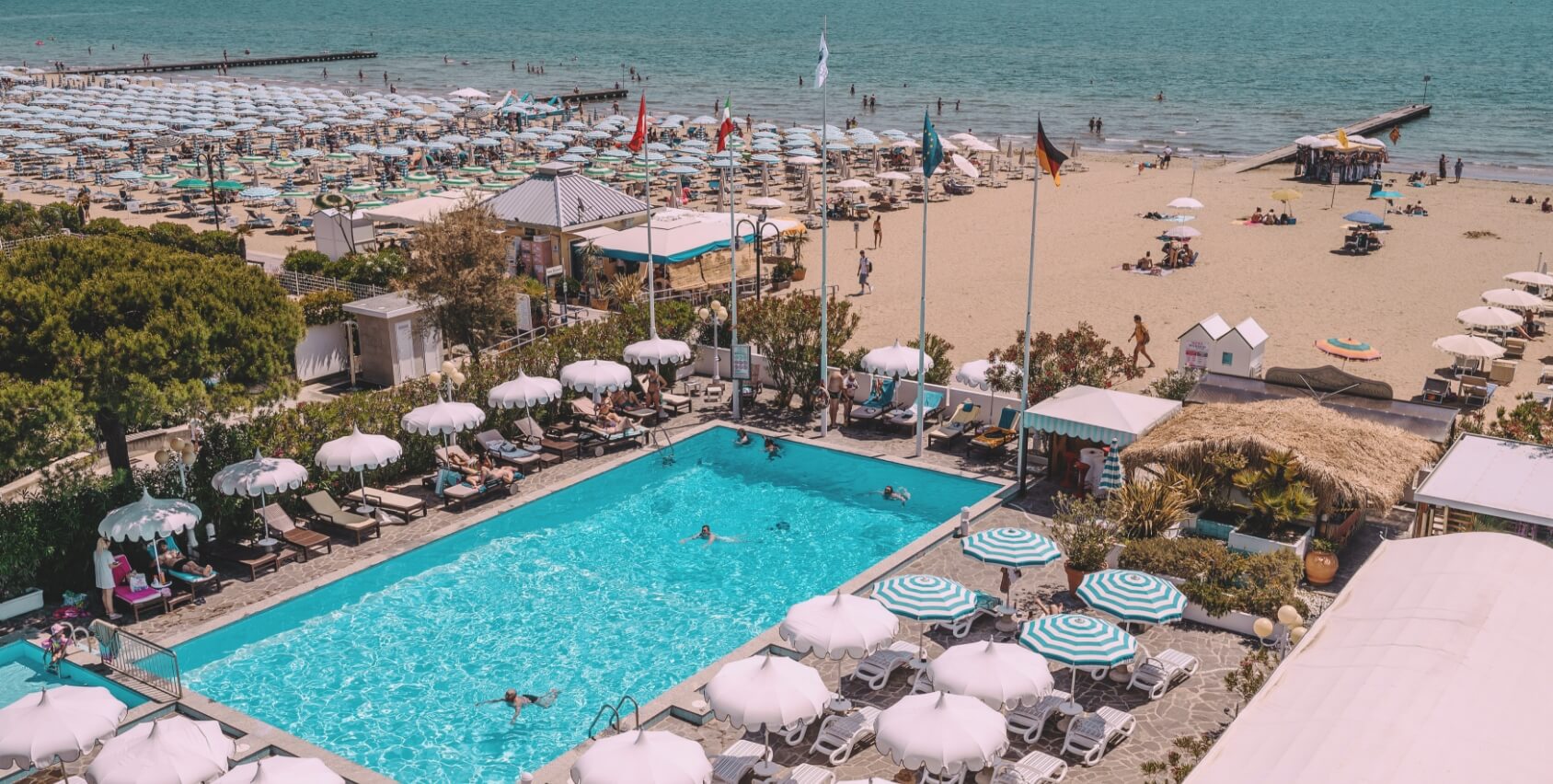 Monaco & Quisisana Hotel-Bazen.jpg