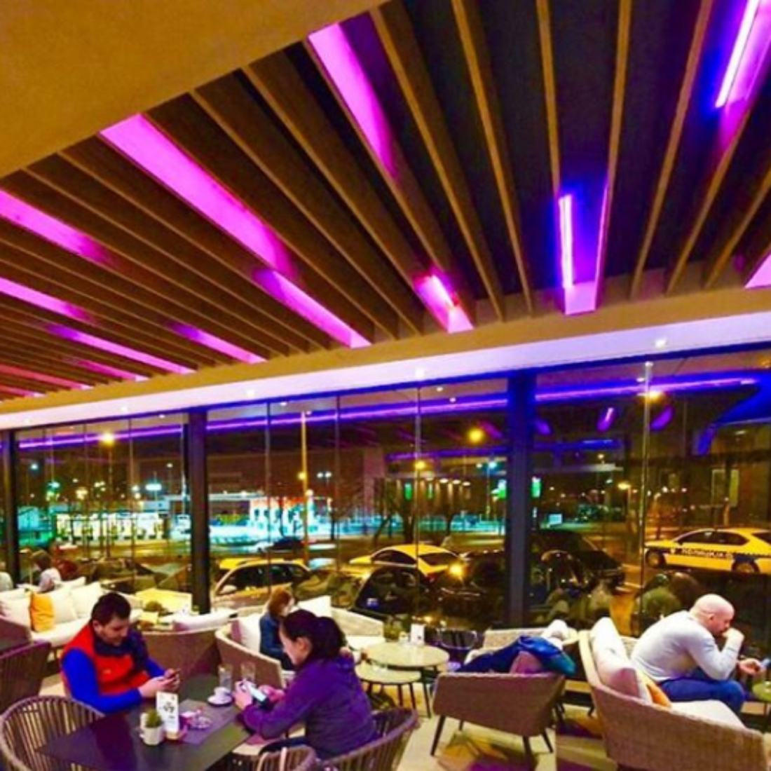 Cezar hotel cafe.jpg