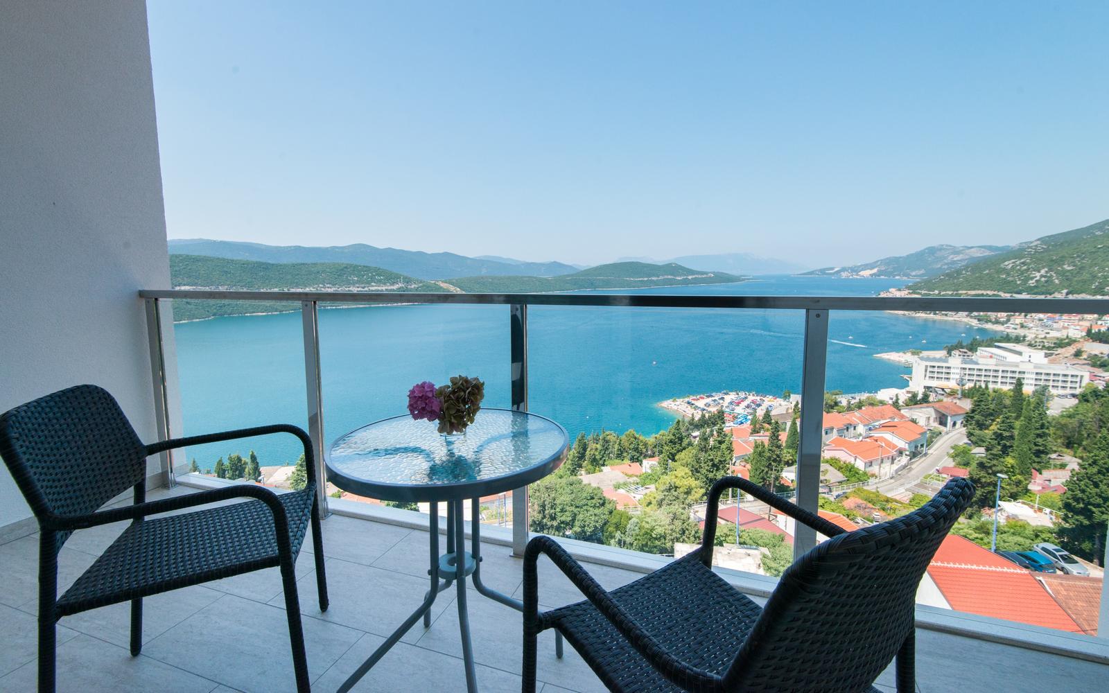 Hotel Jadran balkon.jpg