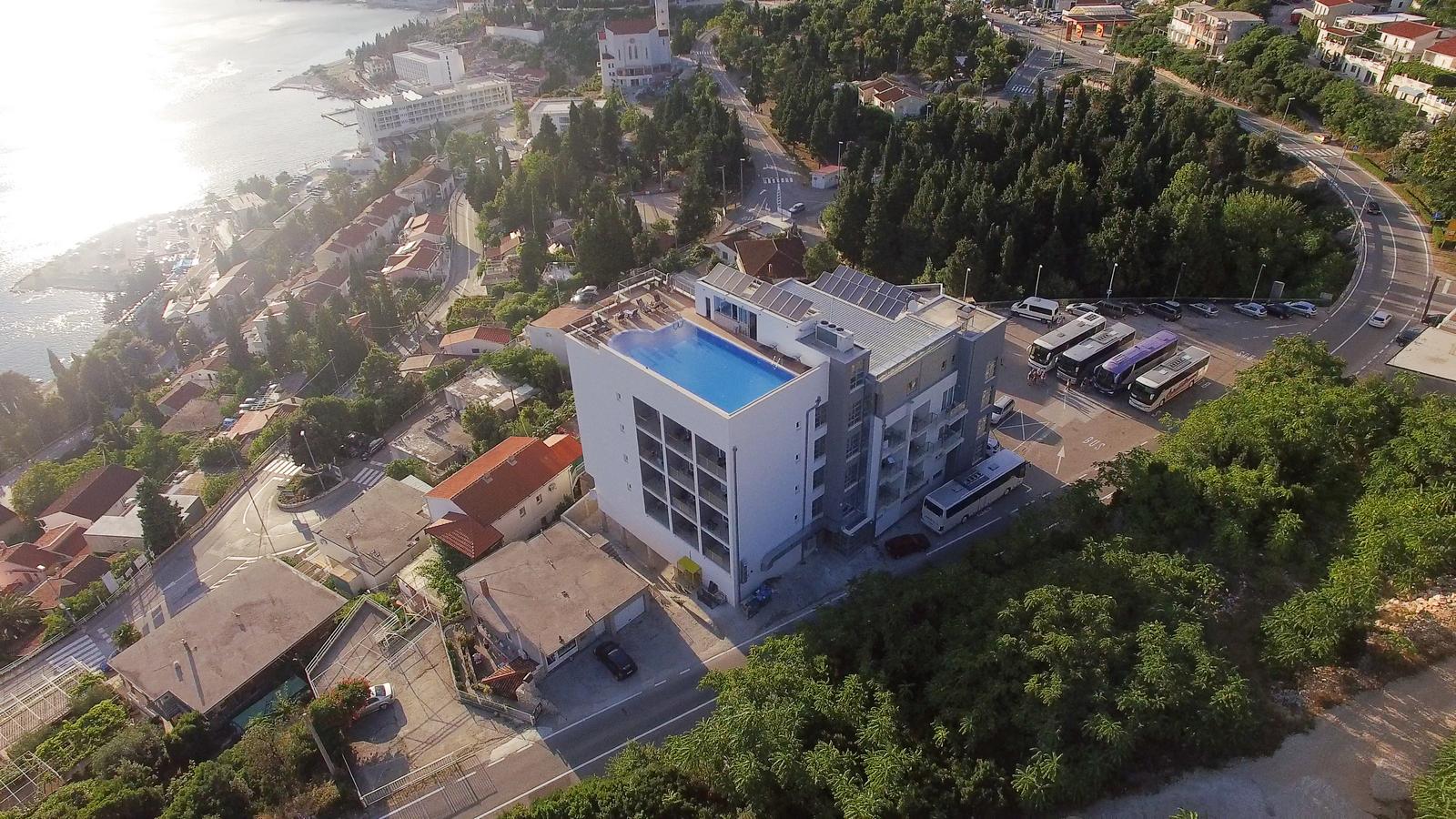 Hotel Jadran spoljni izgled.jpg