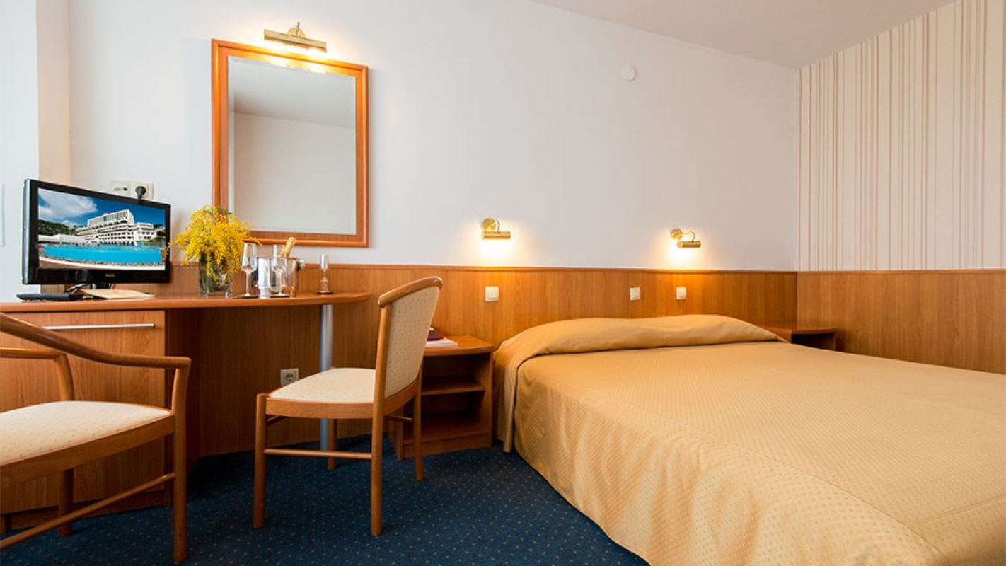 Hotel Sunce standardna soba.jpg