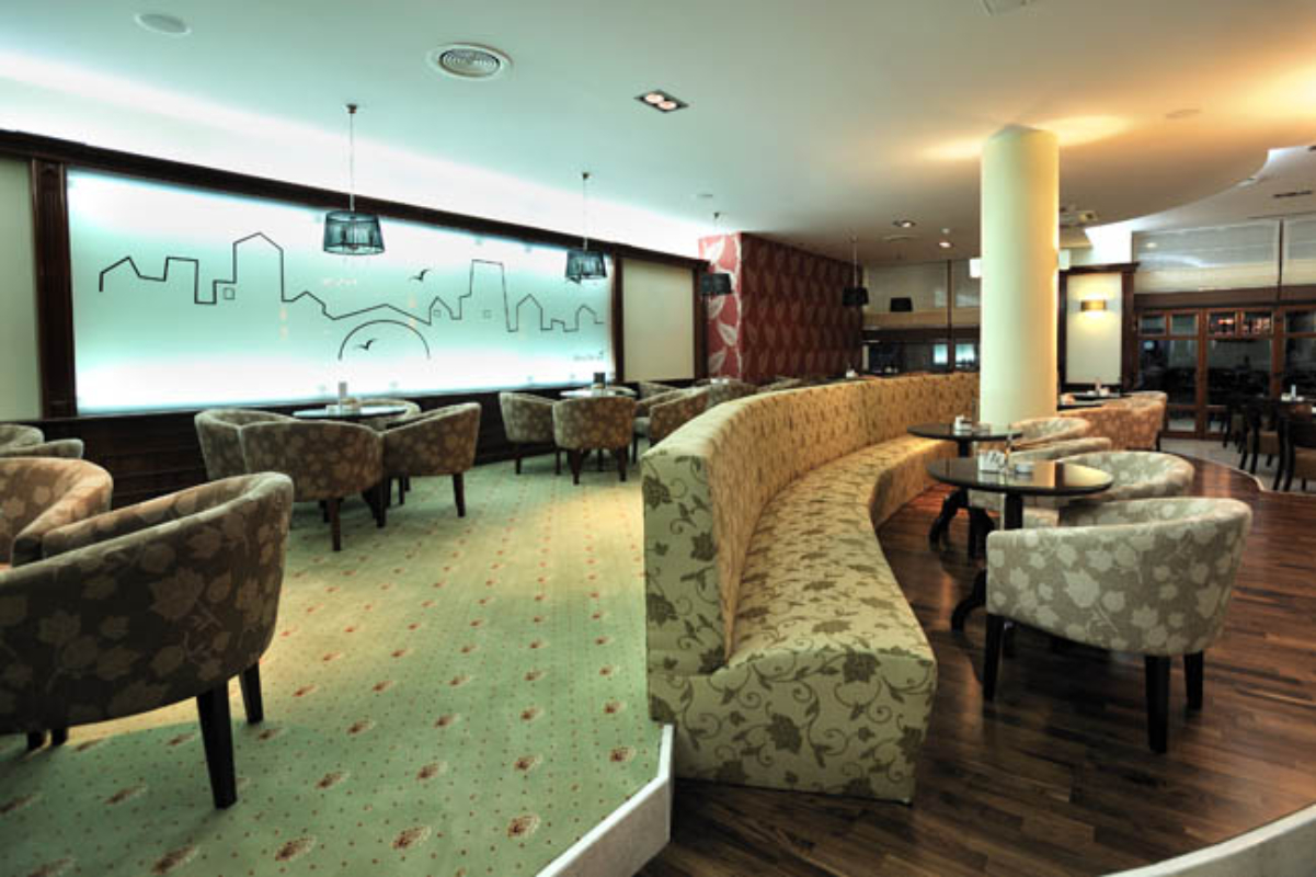 Hotel Bristol lobi.jpg