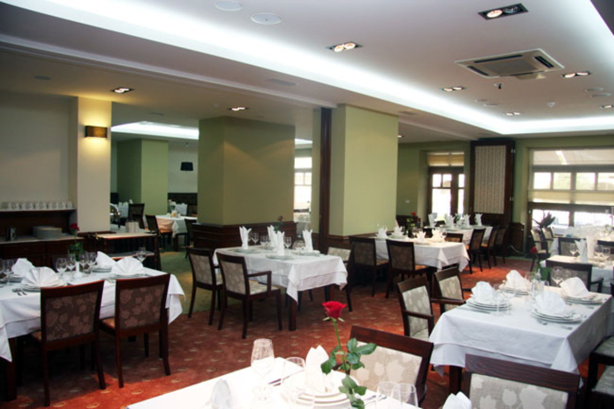 Hotel Bristol restoran.jpg