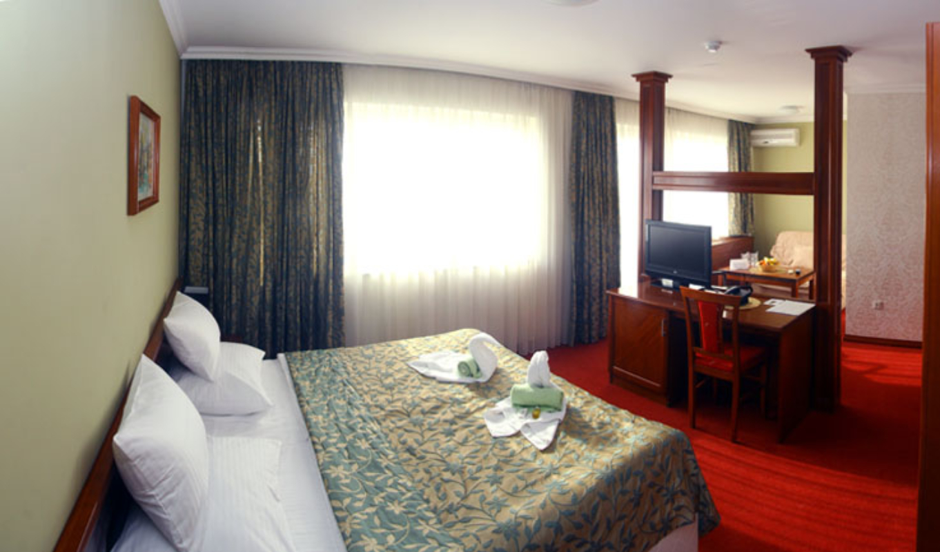 Hotel Bristol soba.jpg