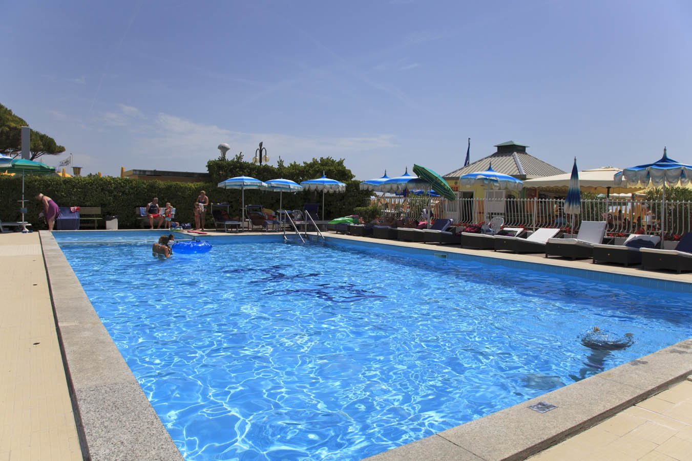 Hotel Panama-Bazen.jpg