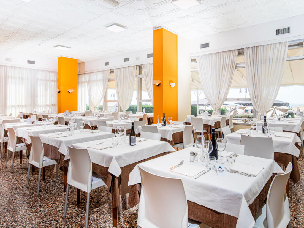 Hotel Astor-Restoran.jpg