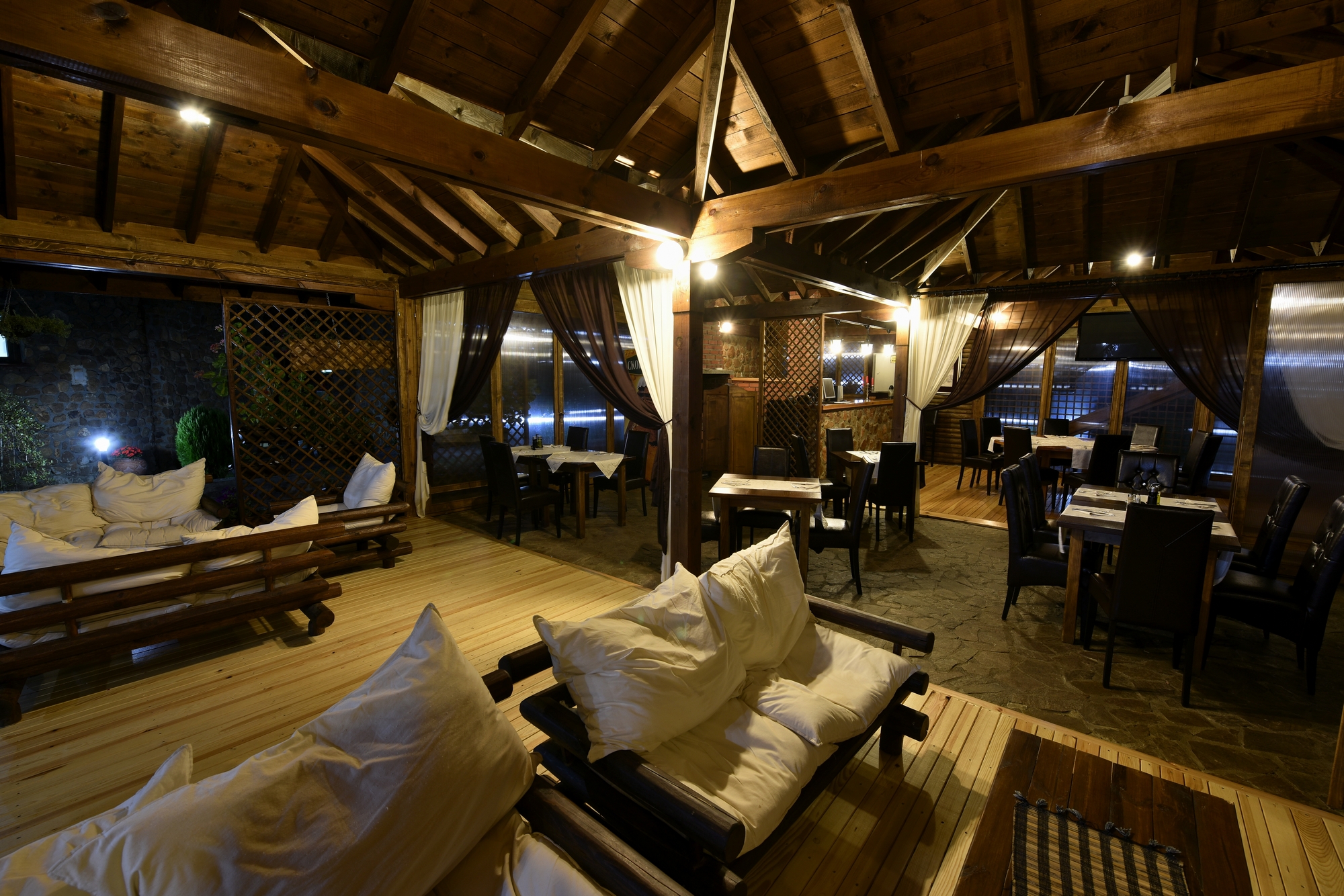Aurora Resort & Spa restoran.jpg