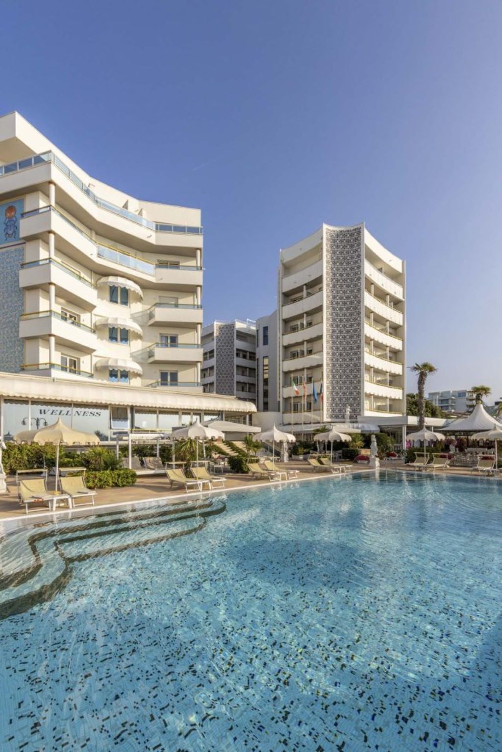 Luxor e Cairo The Beach Resort-Bazen.jpg