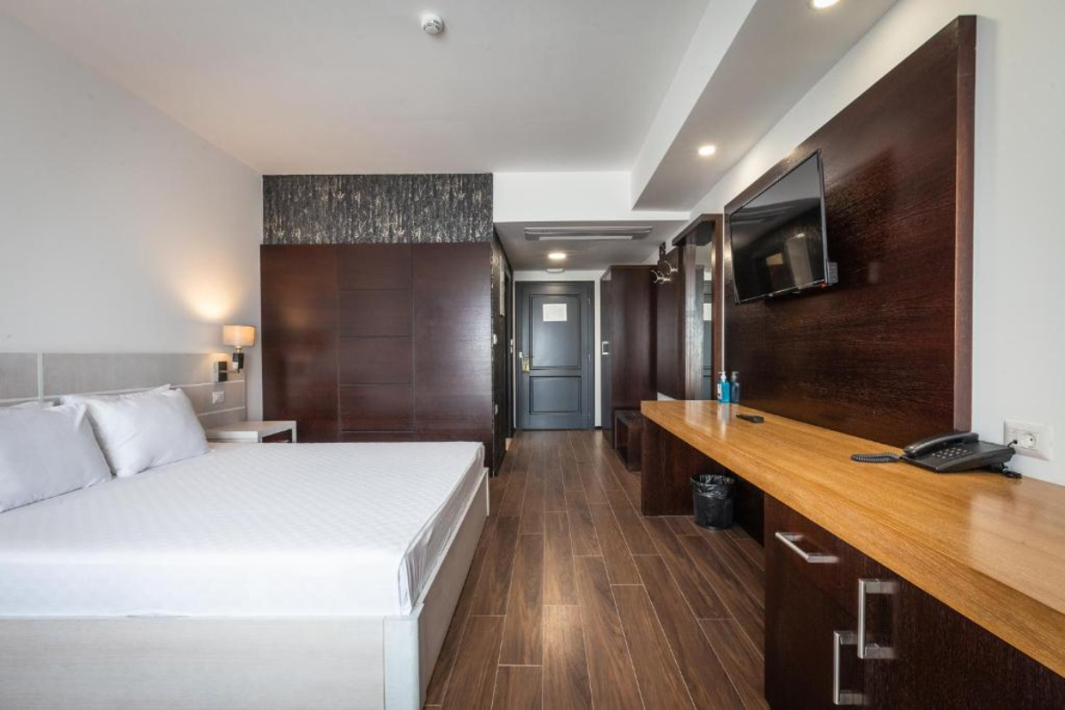 Sky hotel standradna soba.jpg