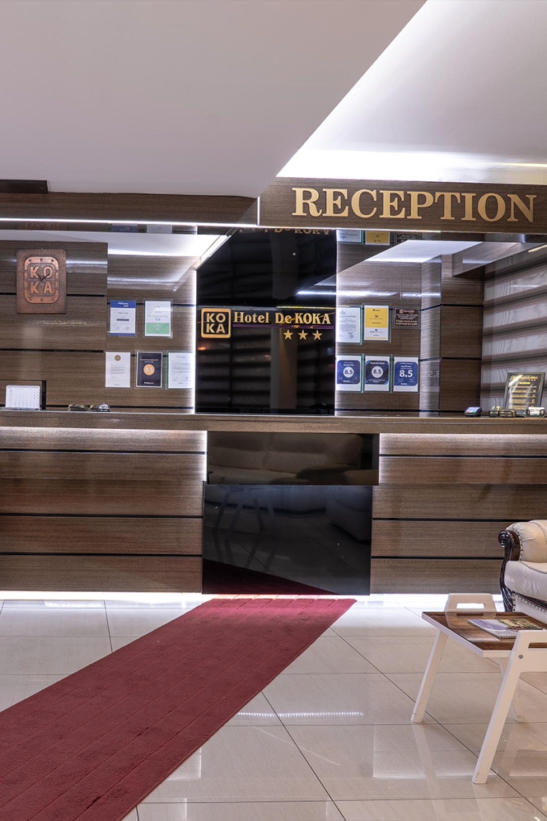 Hotel De Koka recepcija.jpg
