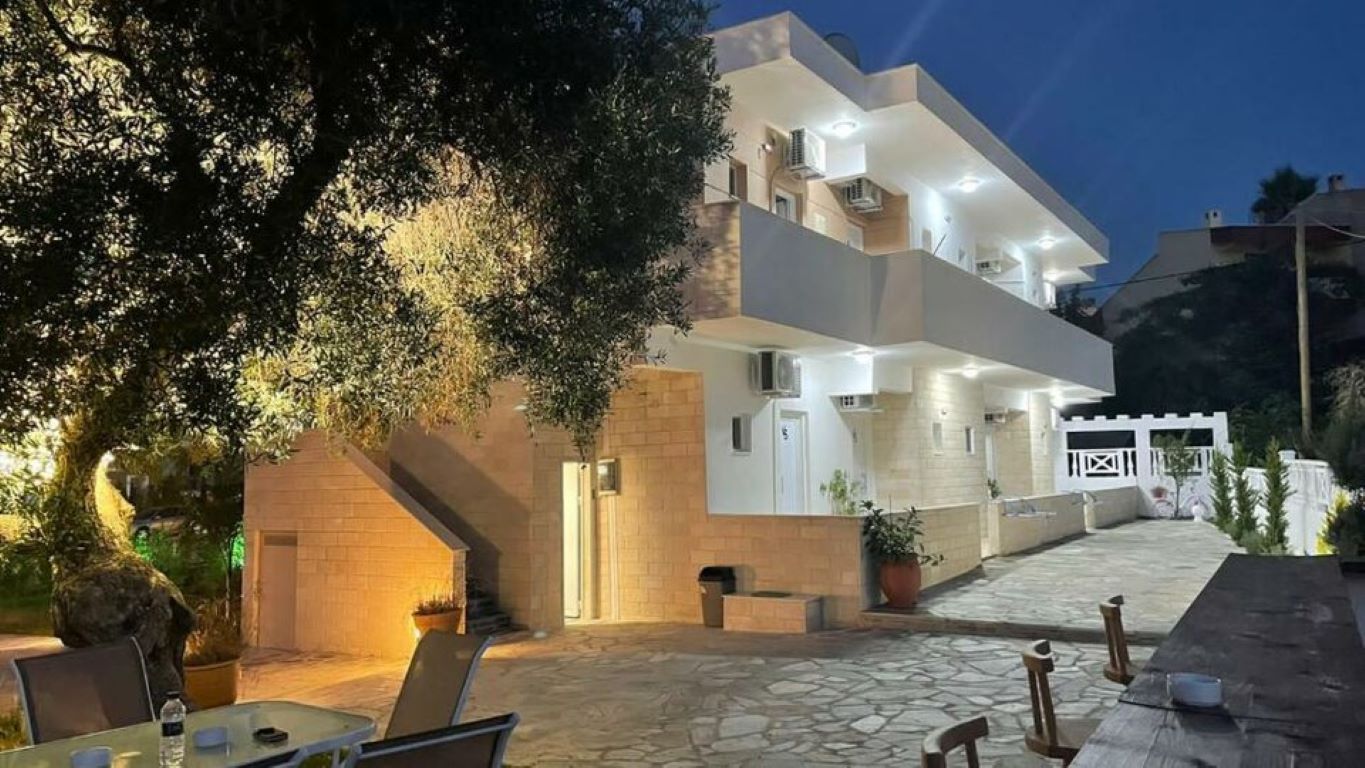 Hotel Valerios-Terasa.jpg