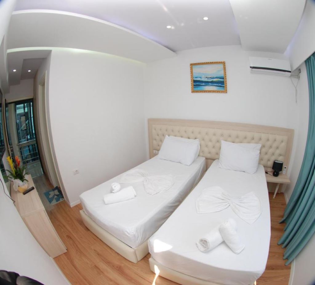 Iliria Hotel-Standardna soba.jpg