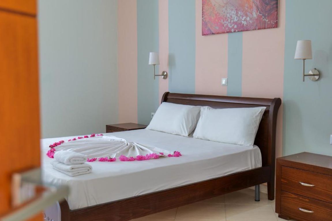 Hotel Chris-Standardna soba.jpg