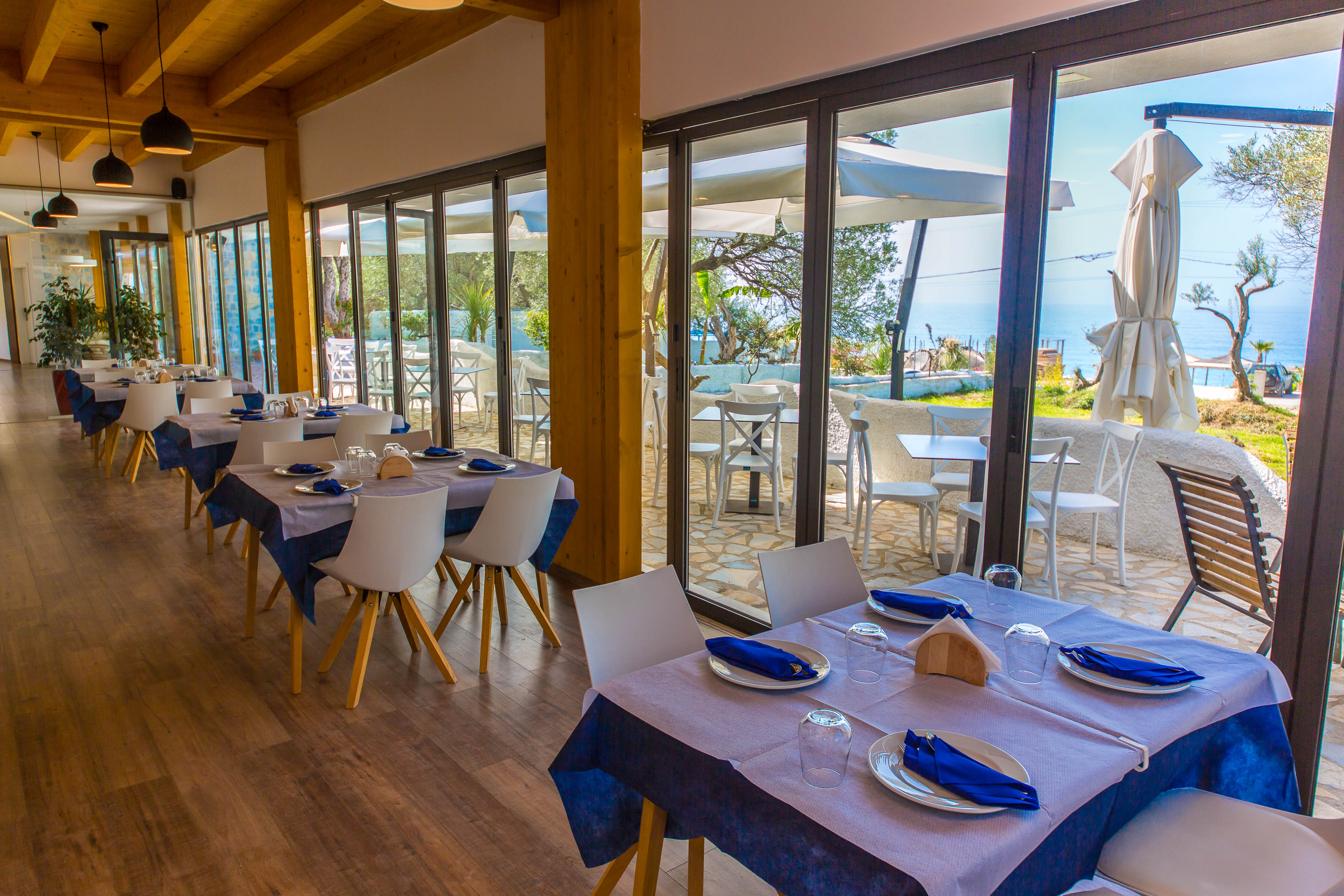 Hildon Eco Hotel-Restoran.jpg