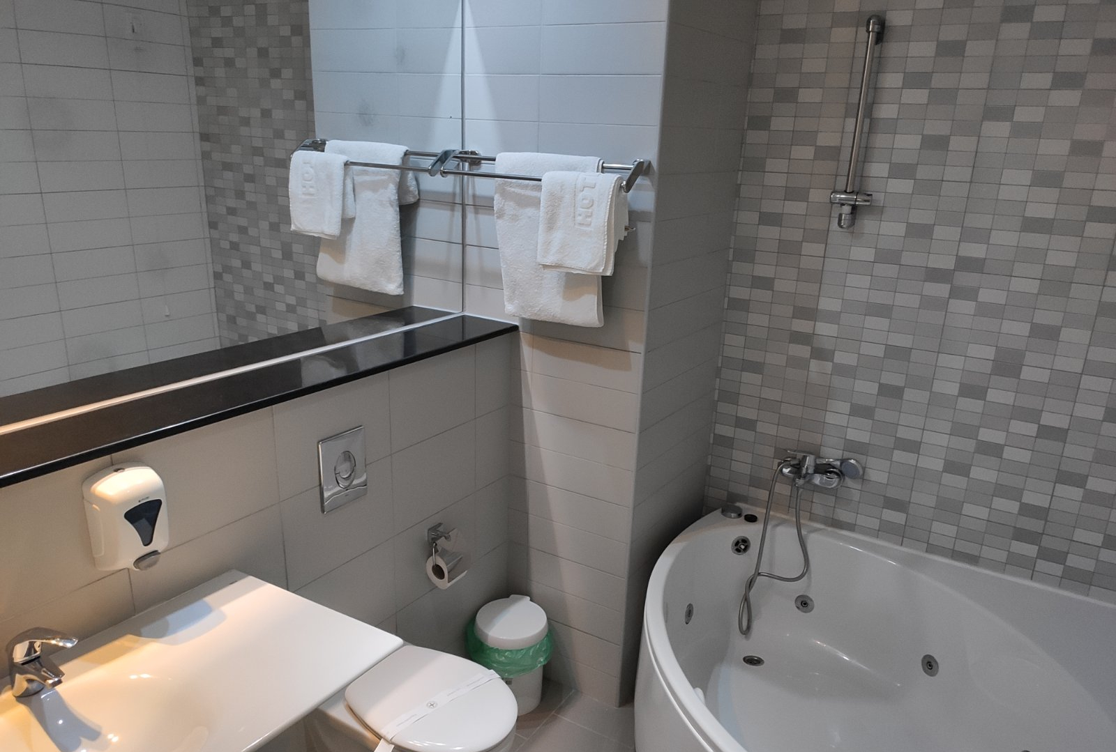 Hotel Dolce International kupatilo.jpg