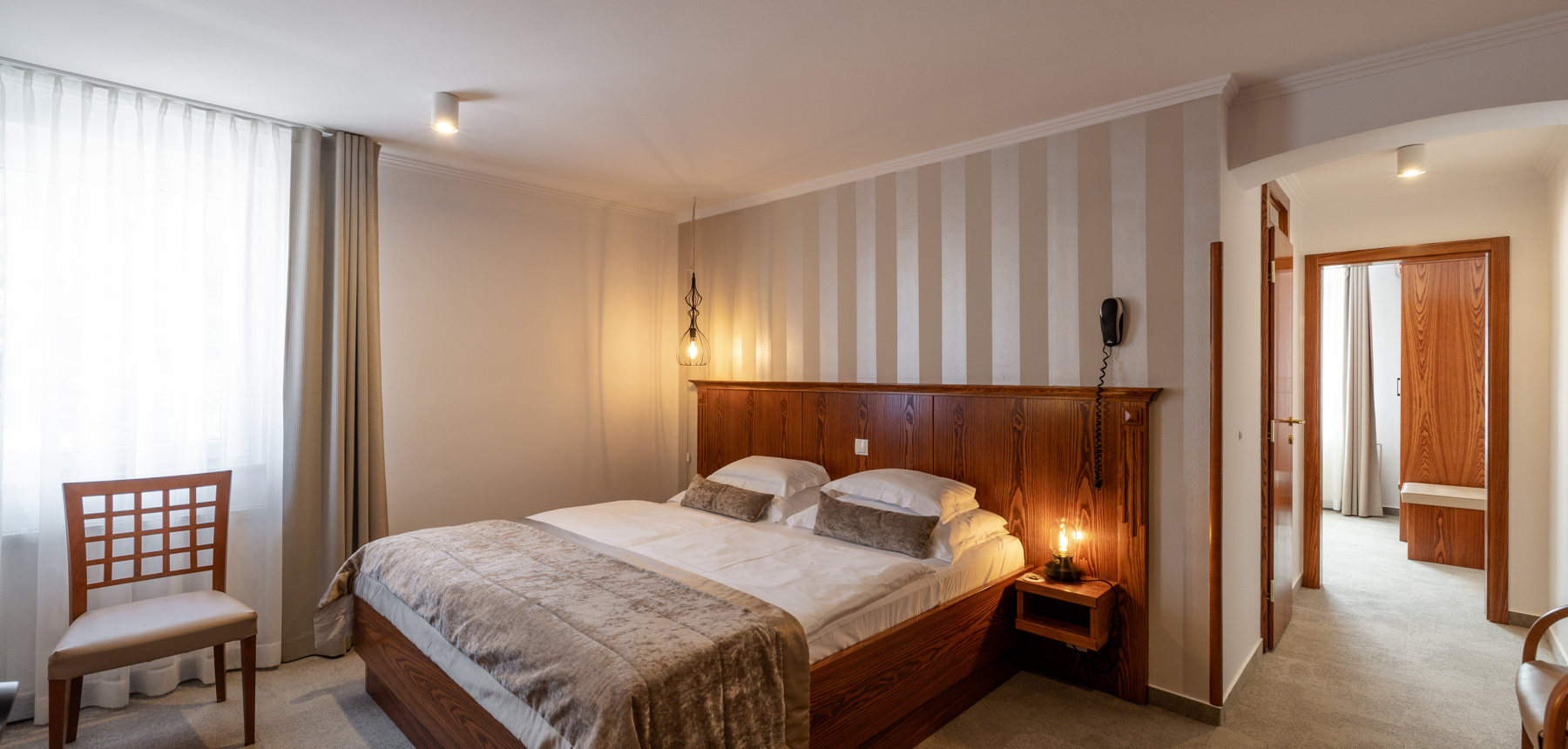 Hotel Kotnik četvorokrevetni apartman.jpg