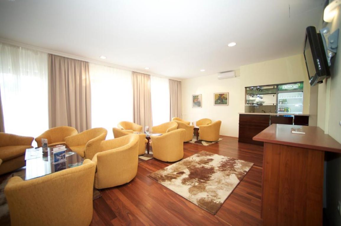 Hotel Epinal-Lobby hotela.jpg