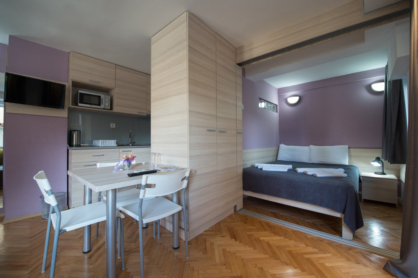 Hotel Theatar studio.jpg