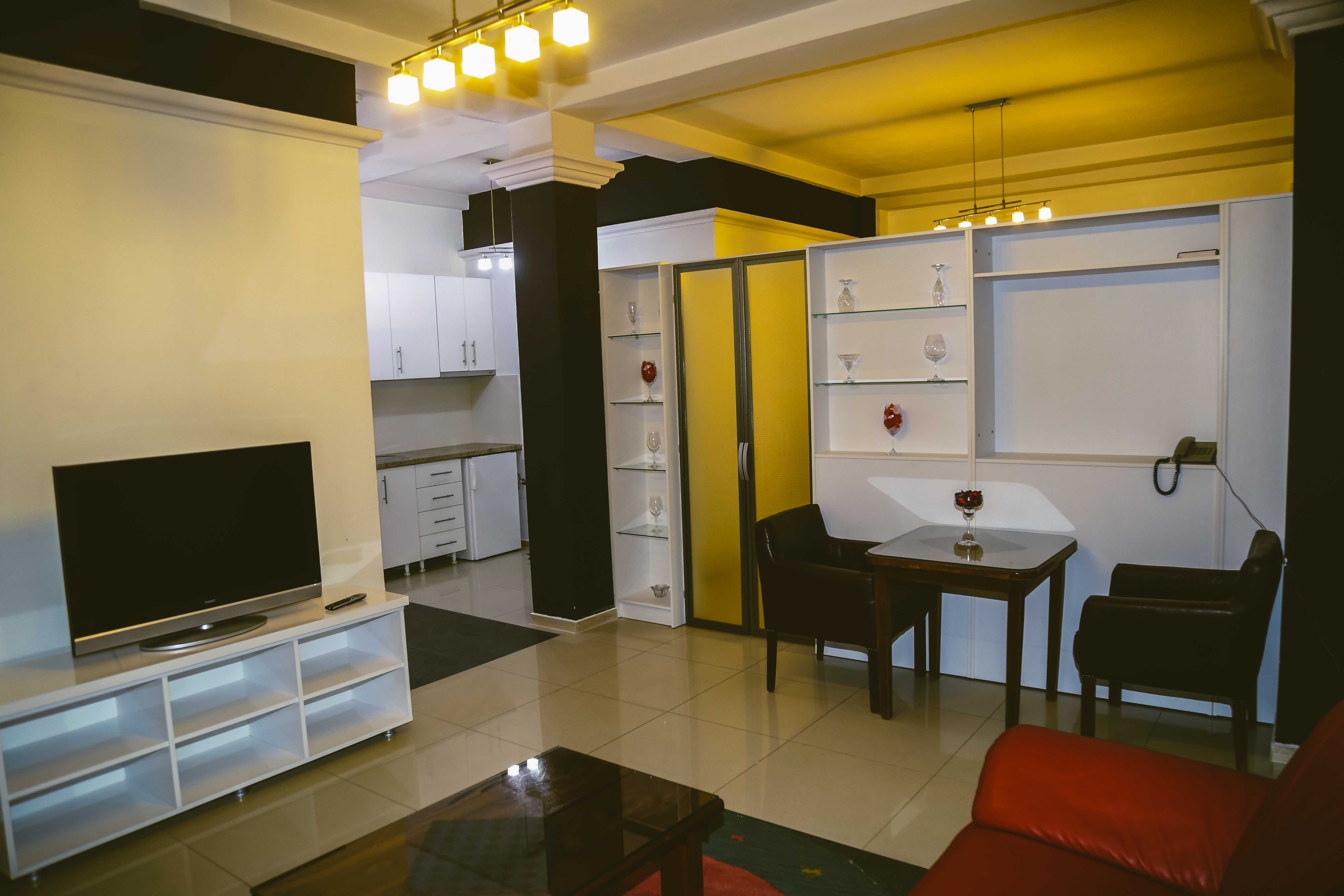 Hotel Ambasador apartman kuhinja.jpg