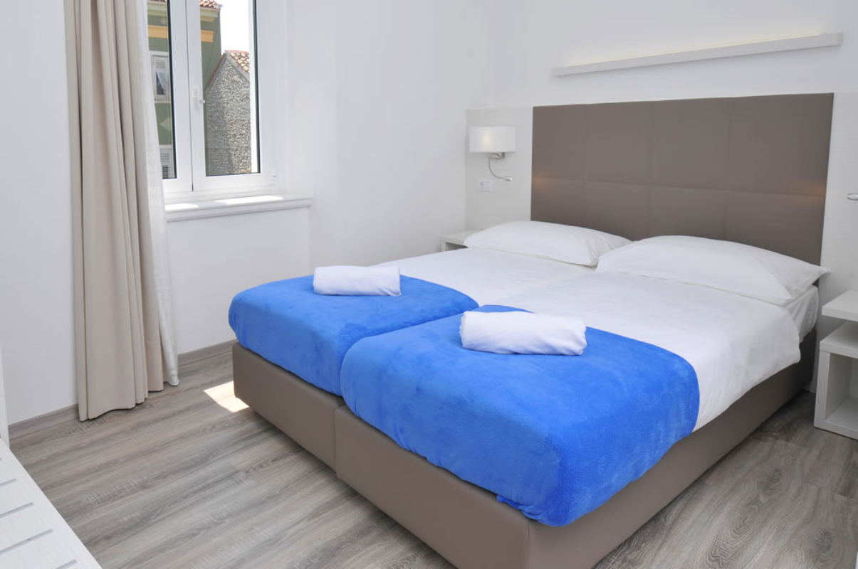 Boutique Hostel Joyce dvokrevetna soba.jpg