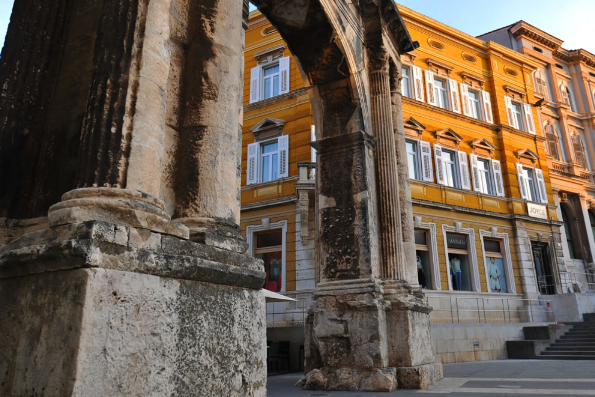 Boutique Hostel Joyce spoljni izgled.jpg