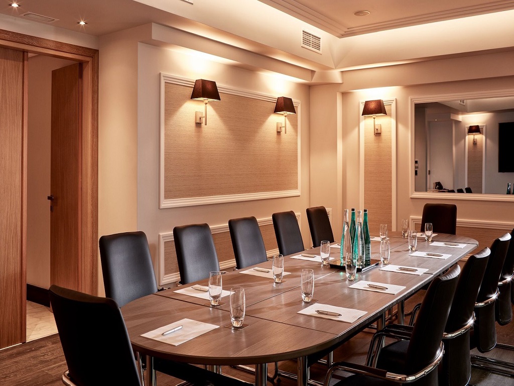 Antigon-Urban-Chic-Hotel-konferencijska sala.jpg