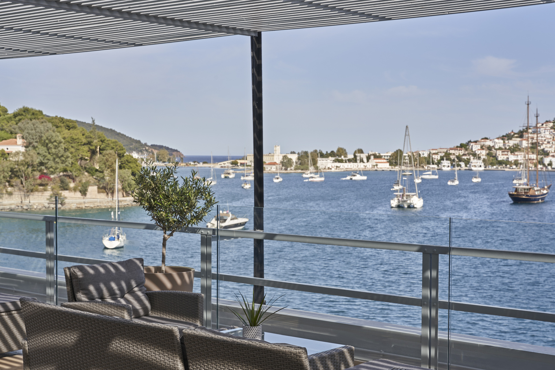 Hotel Xenia Poros Image-Terasa bara.jpg