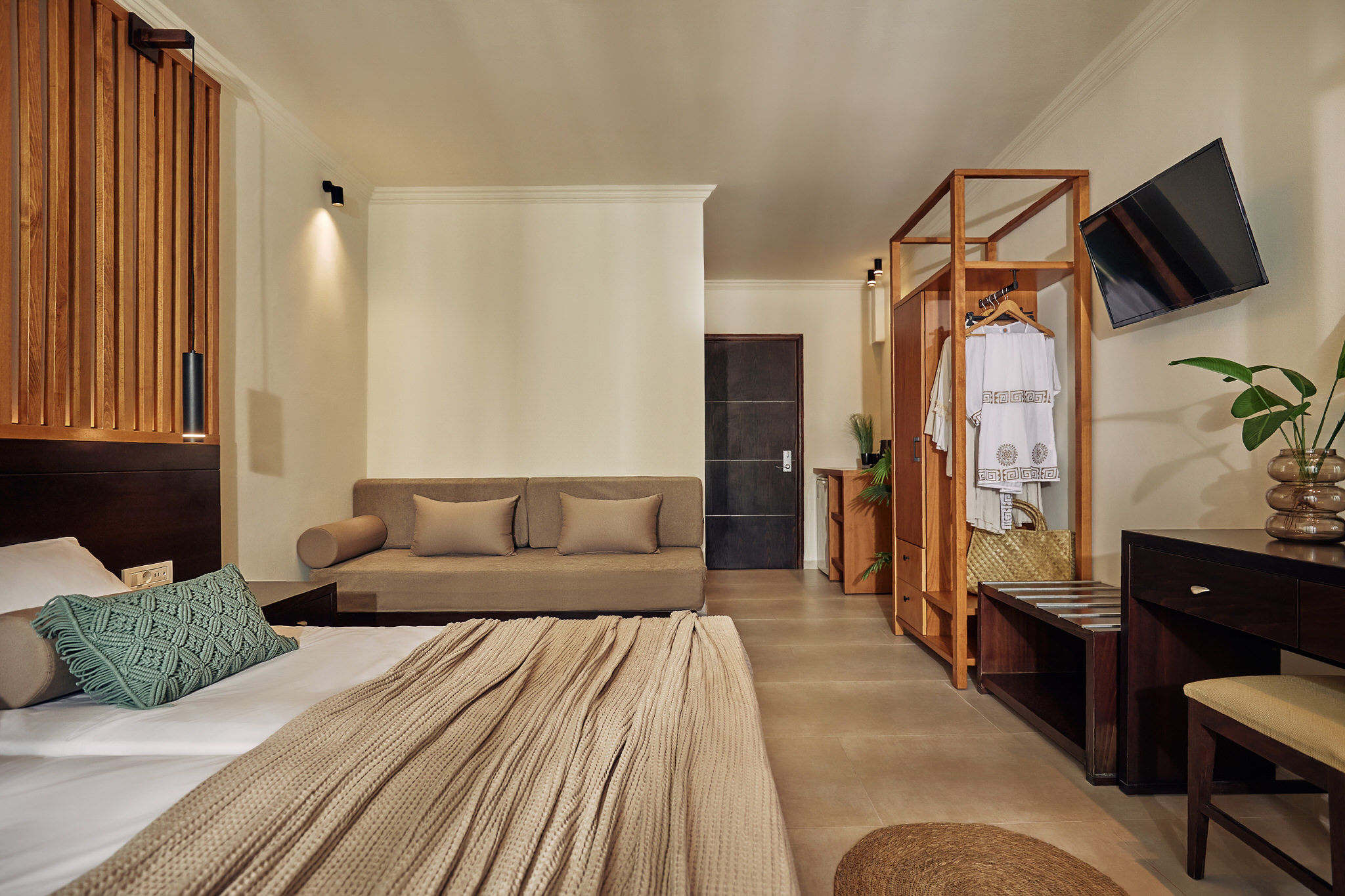 Hotel Letsos-Deluxe soba.jpg
