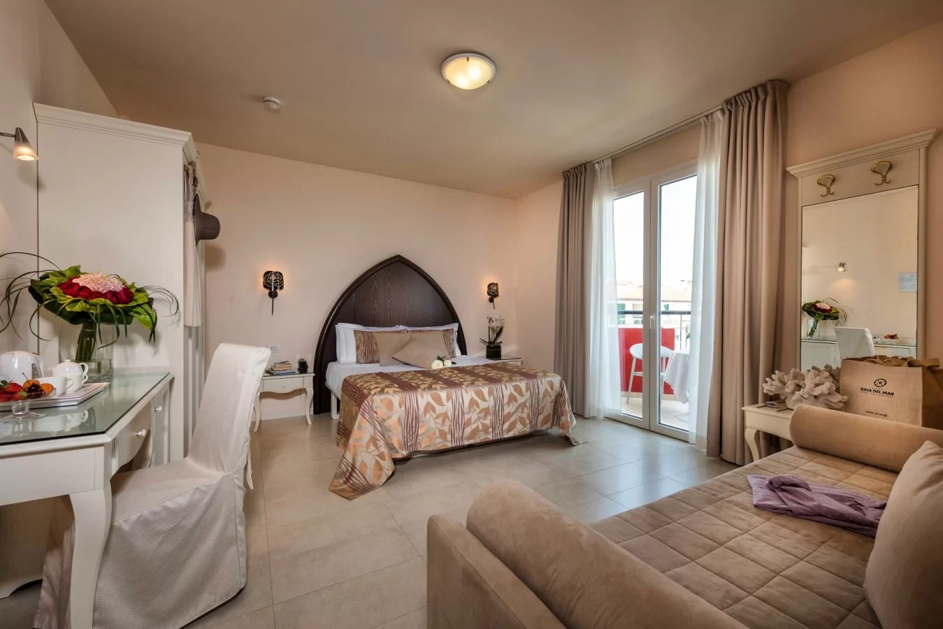 Baia del Mar Beach Boutique Hotel-Deluxe junior suite.jpg