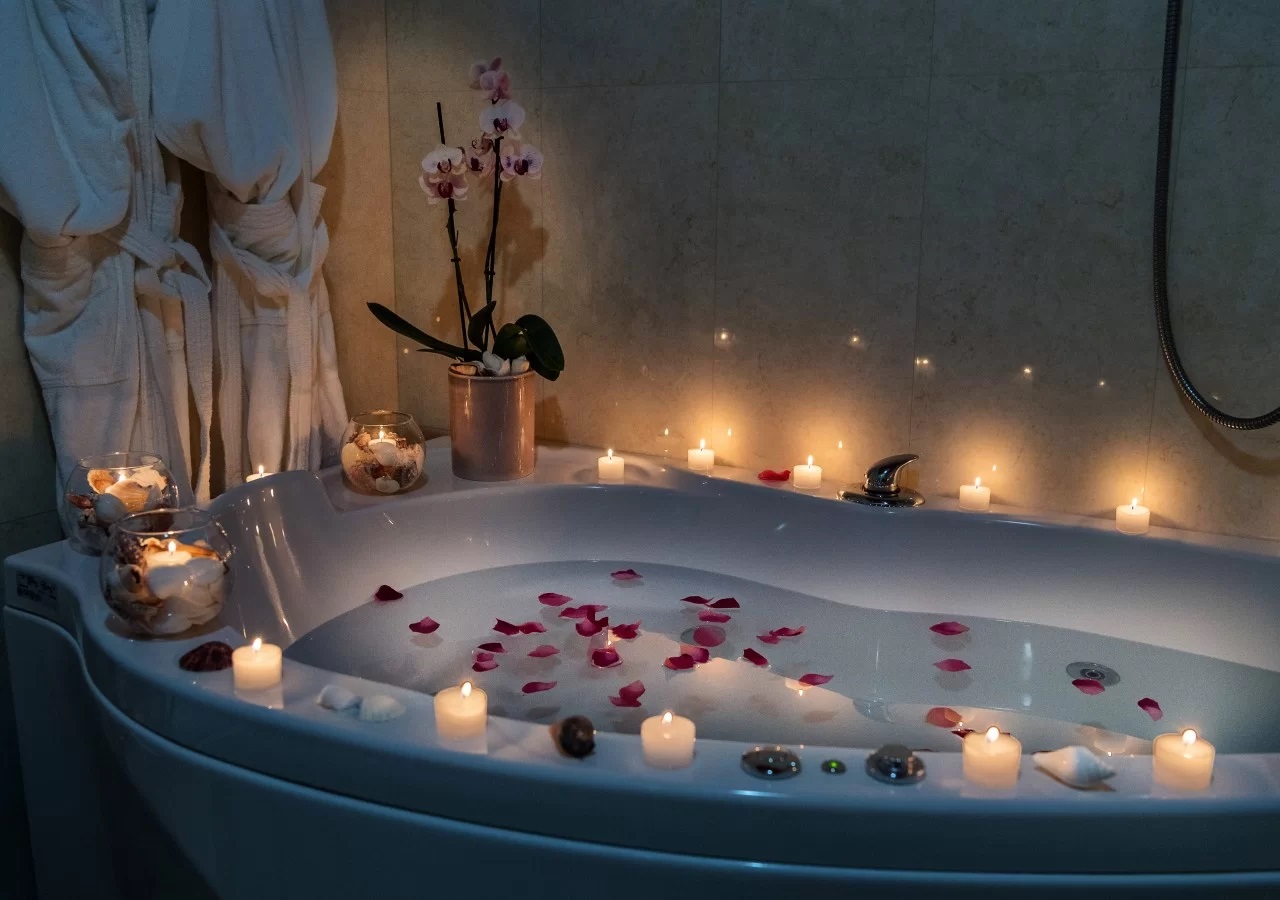 Baia del Mar Beach Boutique-King suite.jpg