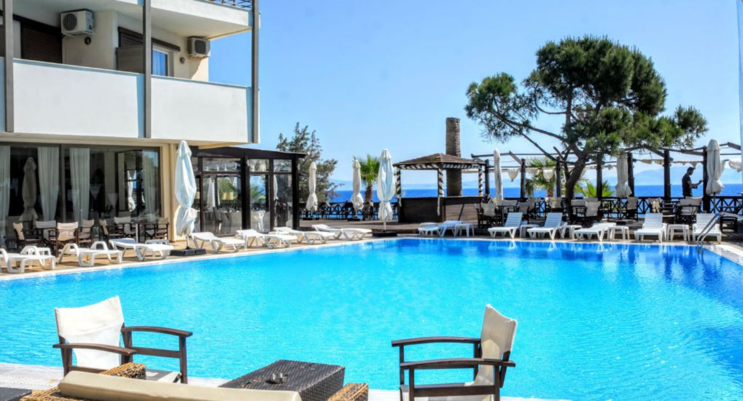 Hotel Mati bazen.jpg