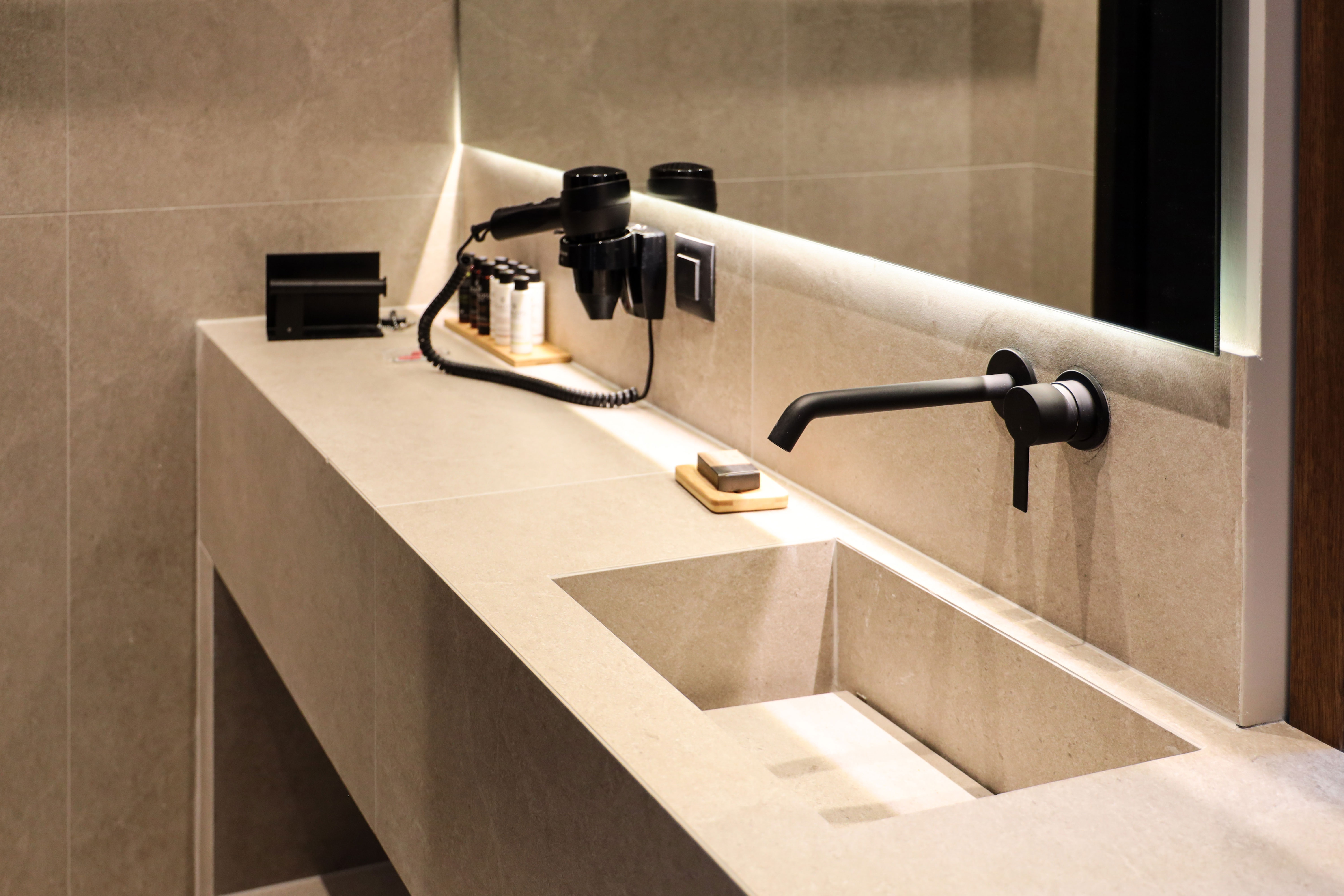 Lango luxury suite kupatilo apartmana.jpg