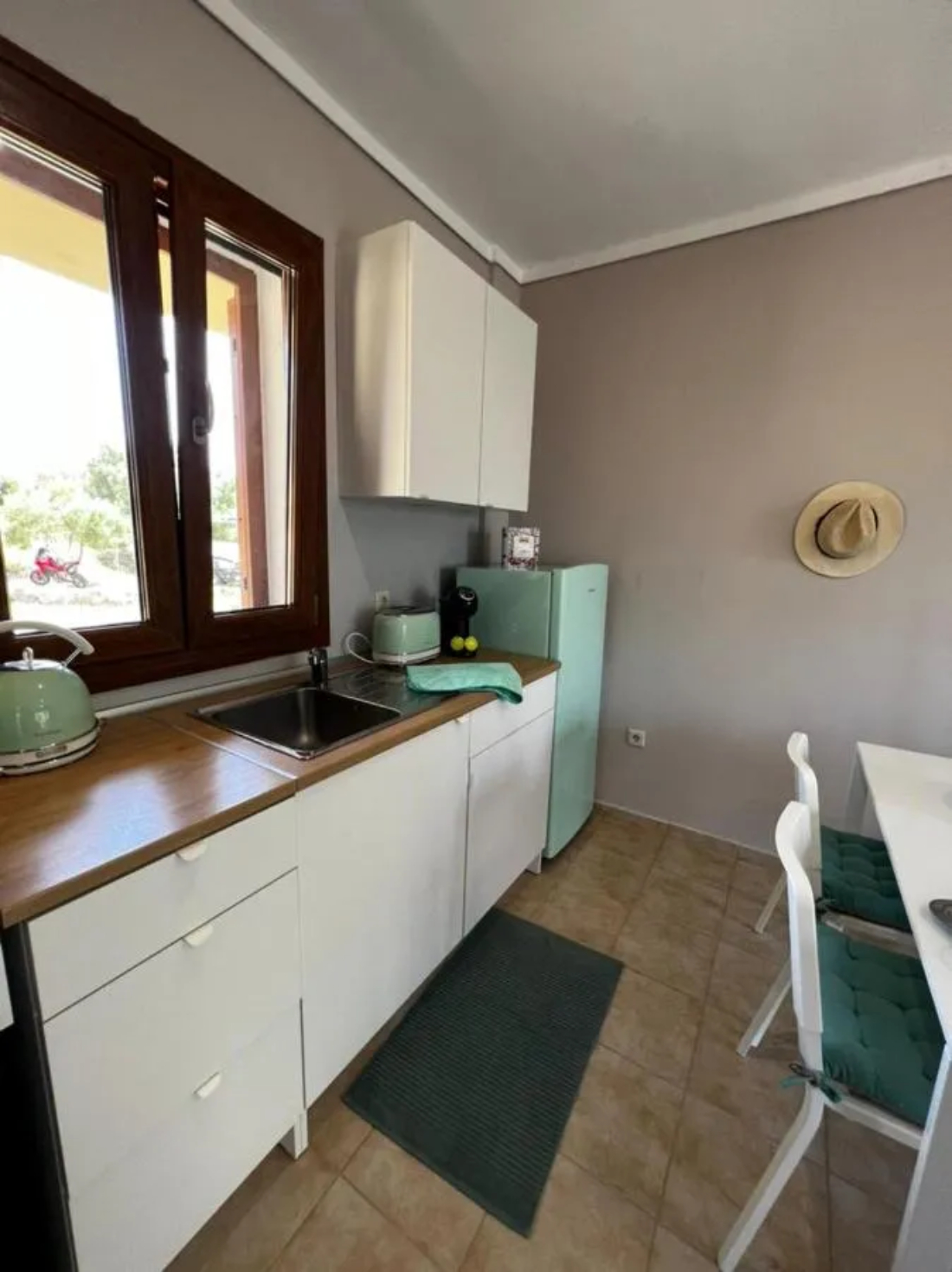 Halkidiki Kassandra Villa 3P kuhinja.jpg